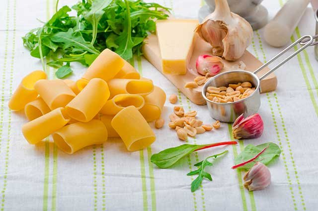 ingredientes-molho-pesto ingredientes-molho-pesto