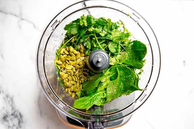 pesto-de-limao-coentro pesto-de-limao-coentro