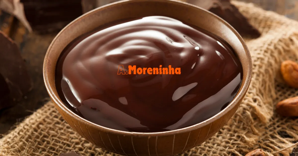 Calda de Chocolate Para Bolo de Cenoura